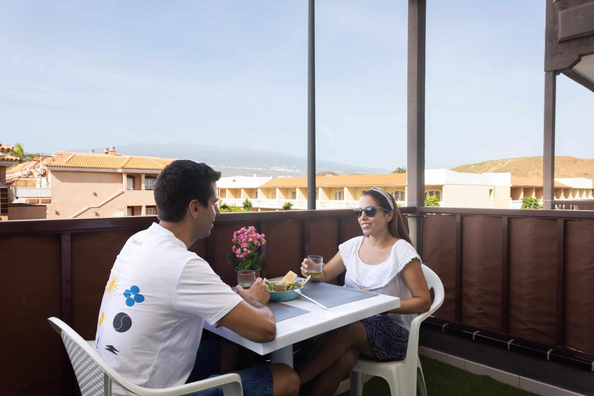 Agradable Piso Con Piscina & Playa Terraza Y Wifi Apartment Costa Del Silencio Exterior photo